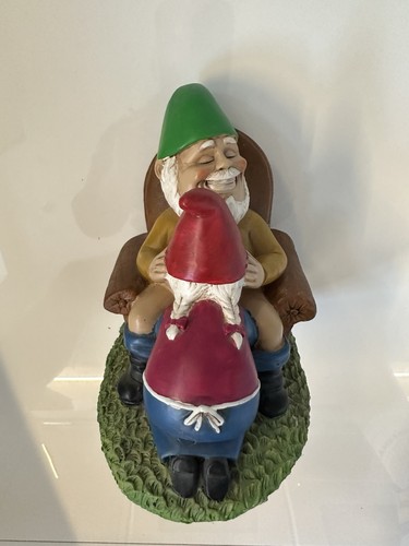 Garden gnome getting - garden, bj