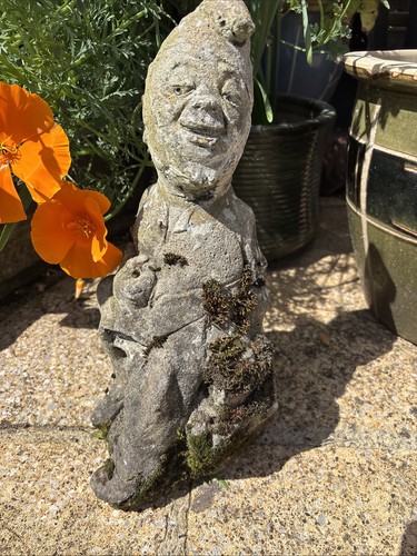 Vintage weathered stone garden - weathered,