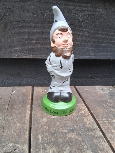 Prisioner garden gnome hmp - garden,