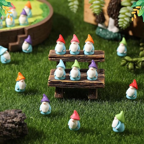 Mini resin gnomes - resin, cute
