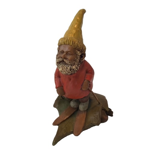 Tom clark gnome chase the - clark,