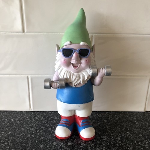 Garden gnome weightlifting - gnome,