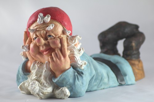 32cm traditional garden gnome - garden,