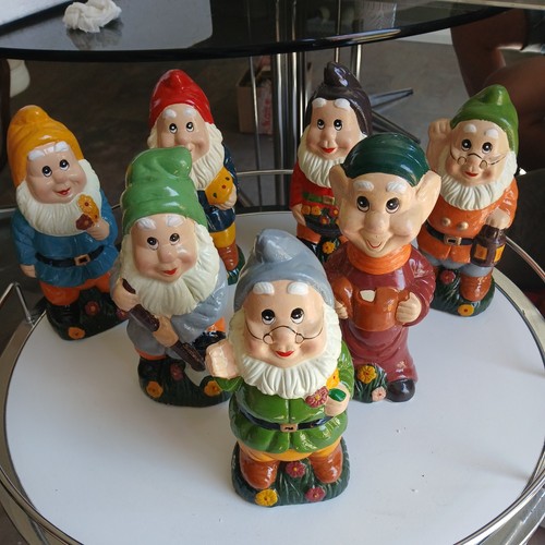 Vintage seven dwarf garden - vintage,