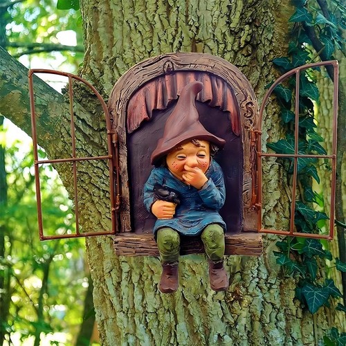 Hanging gnome tree - hanging,